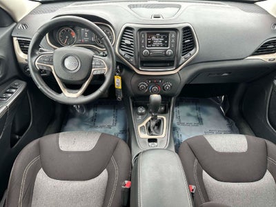 2017 Jeep Cherokee Sport