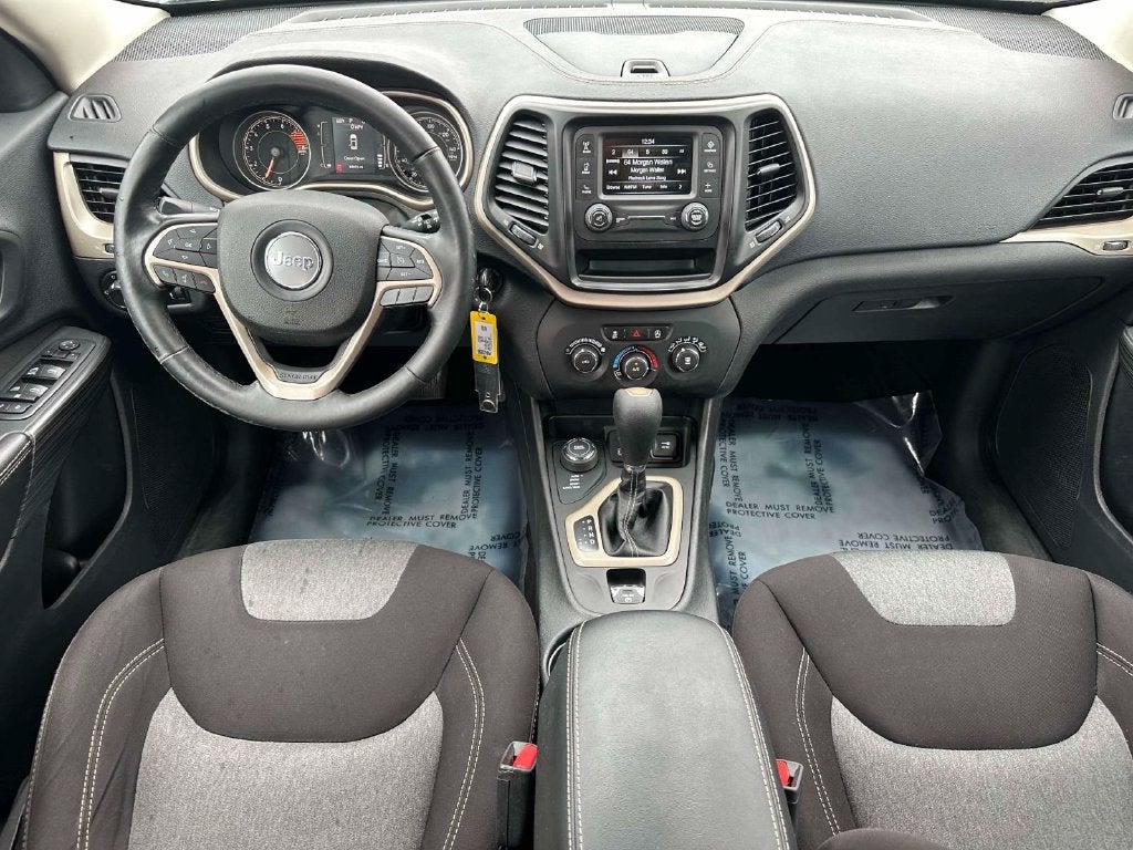 2017 Jeep Cherokee Sport