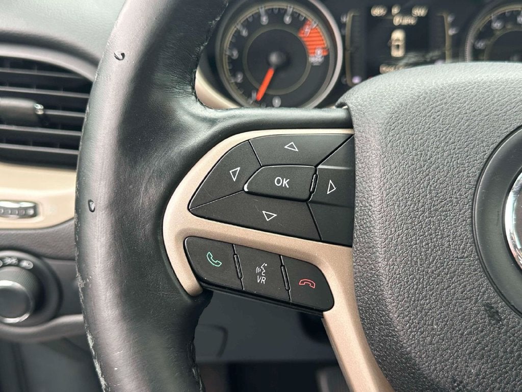 2017 Jeep Cherokee Sport