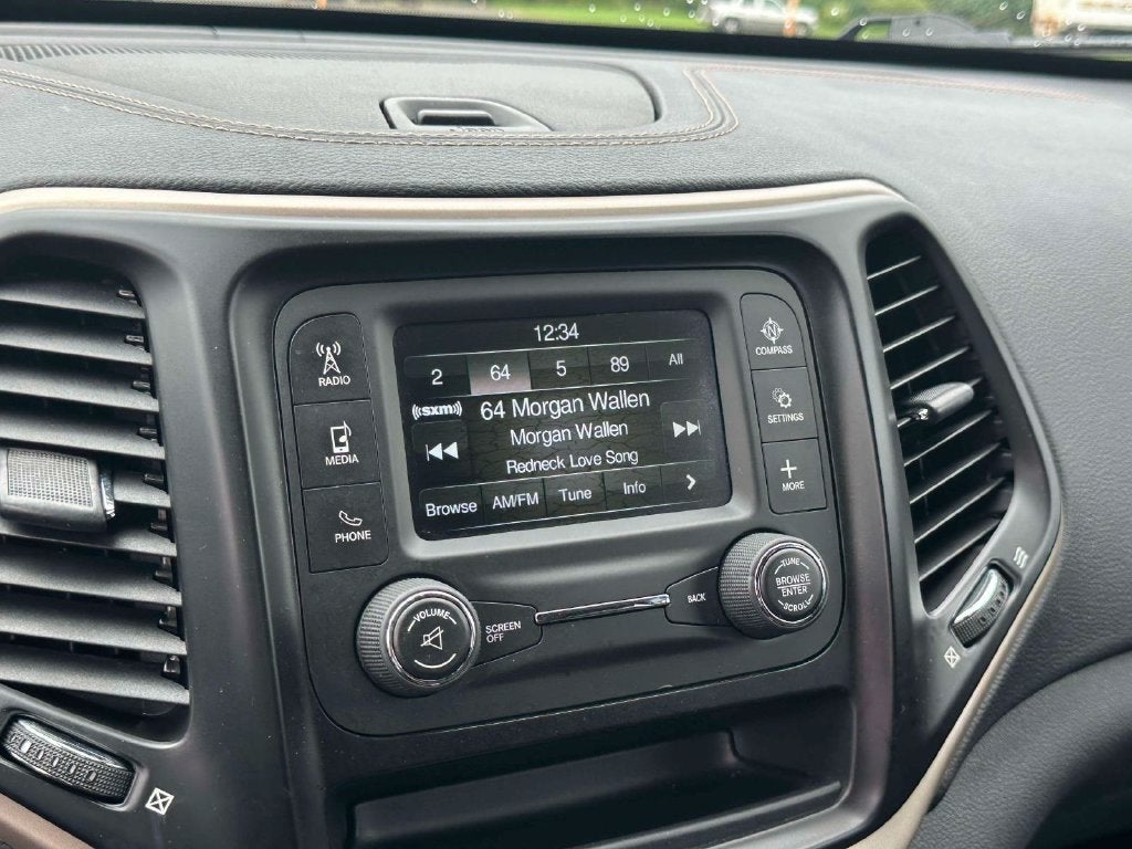 2017 Jeep Cherokee Sport
