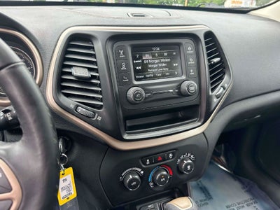 2017 Jeep Cherokee Sport