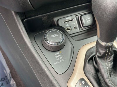 2017 Jeep Cherokee Sport