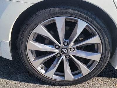 2023 Nissan Maxima Platinum