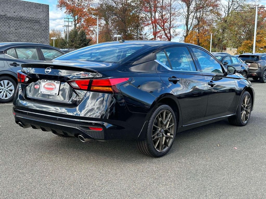 2025 Nissan Altima 2.5 SR