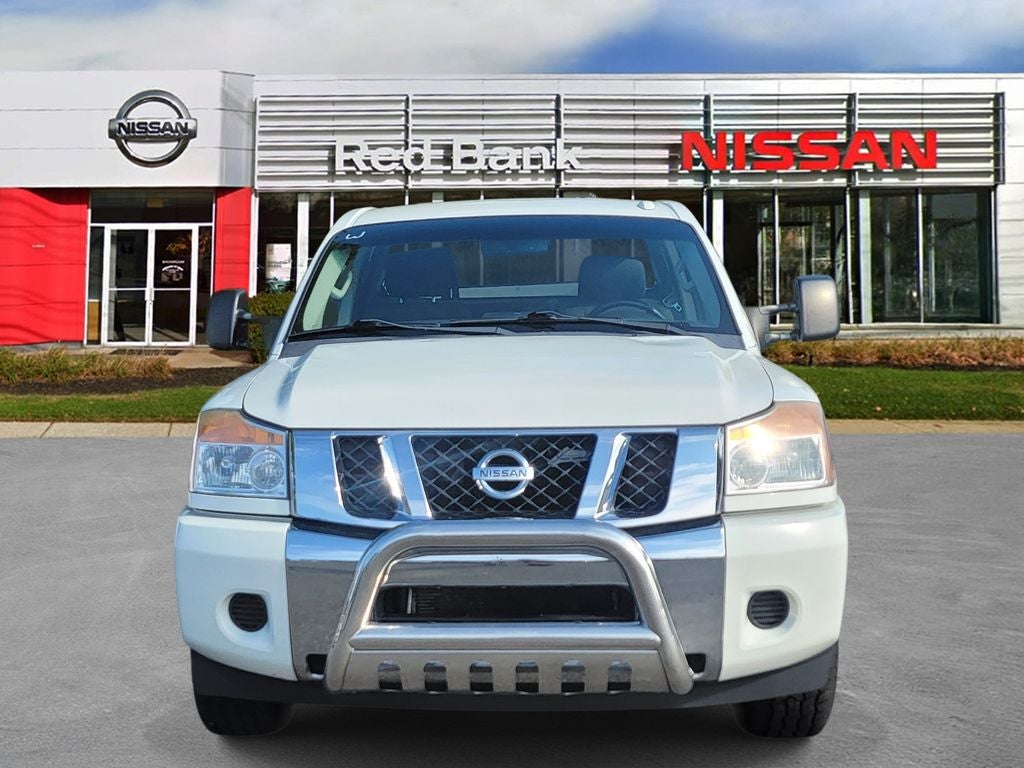 2014 Nissan Titan Base