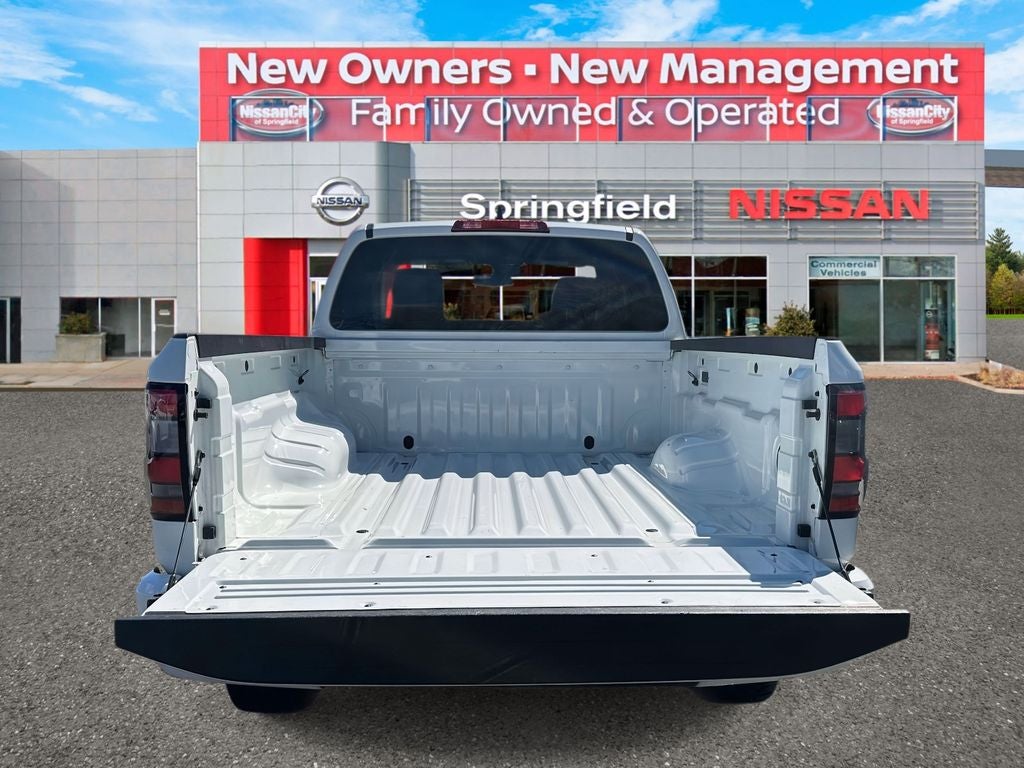 2025 Nissan Frontier SV