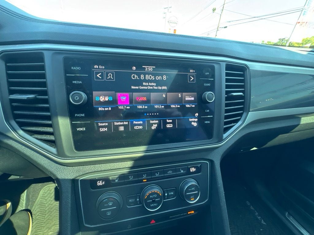 2021 Volkswagen Atlas 3.6L V6 SE w/Technology R-Line