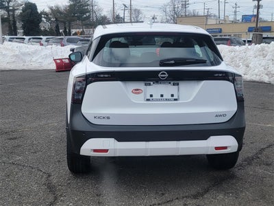 2025 Nissan Kicks S