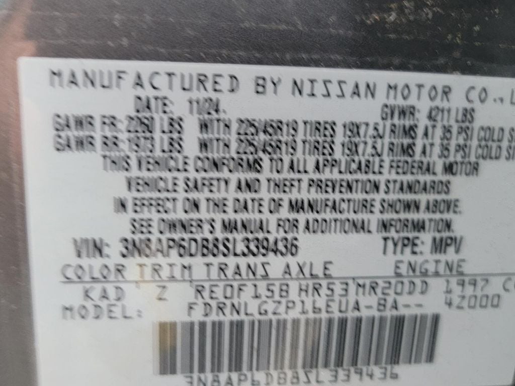 2025 Nissan Kicks SR