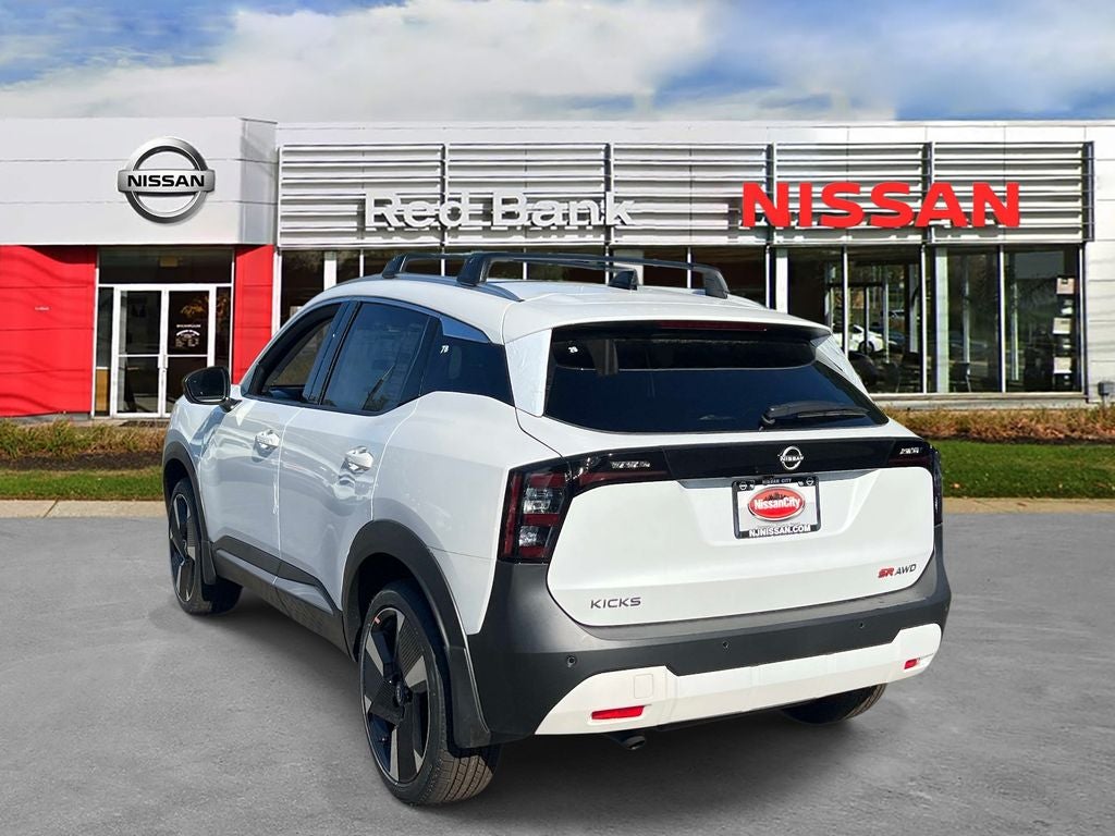 2026 Nissan Kicks SR