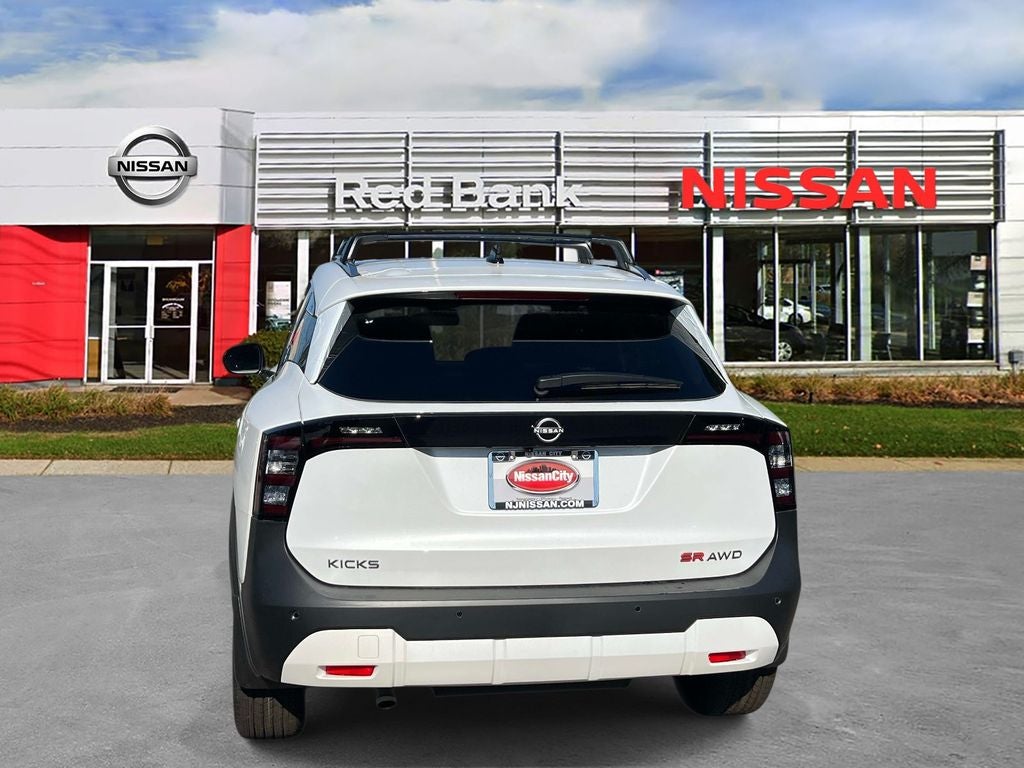 2026 Nissan Kicks SR