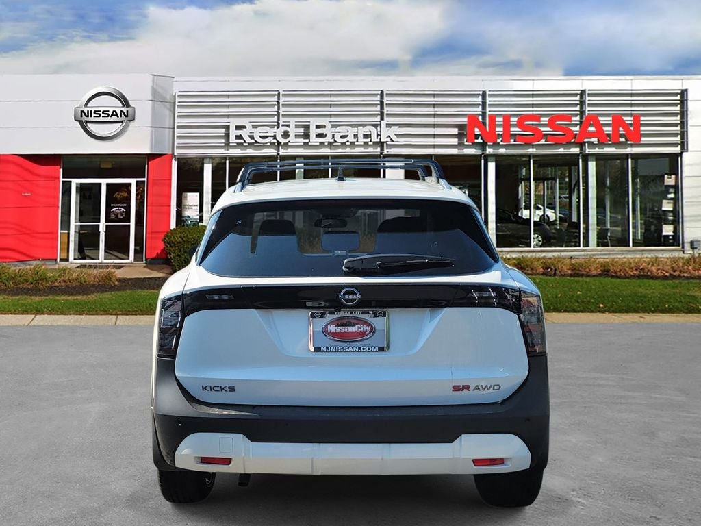 2026 Nissan Kicks SR