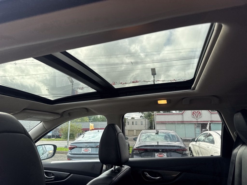 2015 Nissan Rogue SL