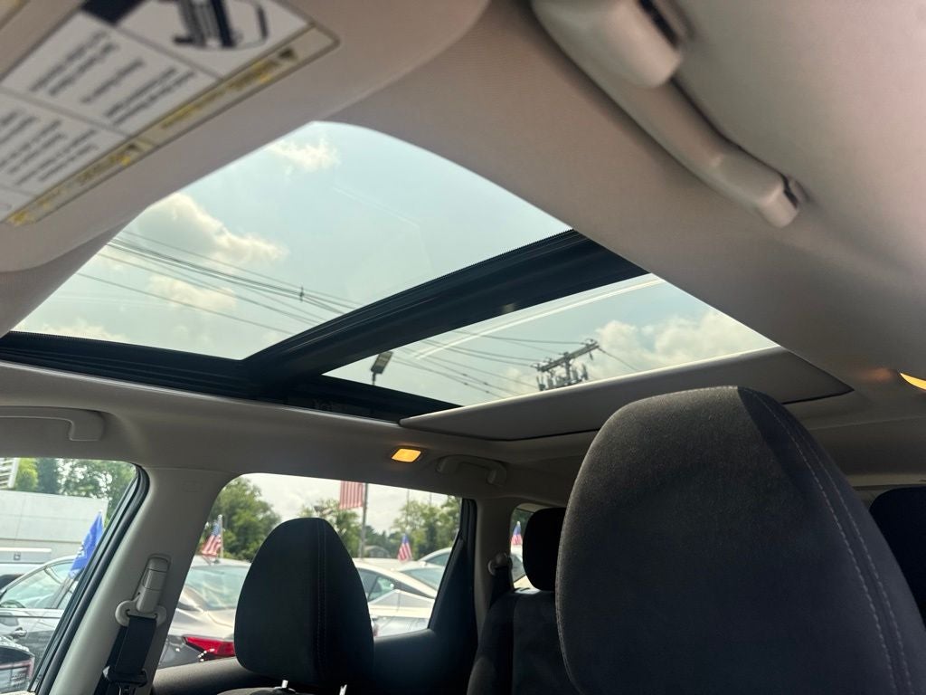 2016 Nissan Rogue SV