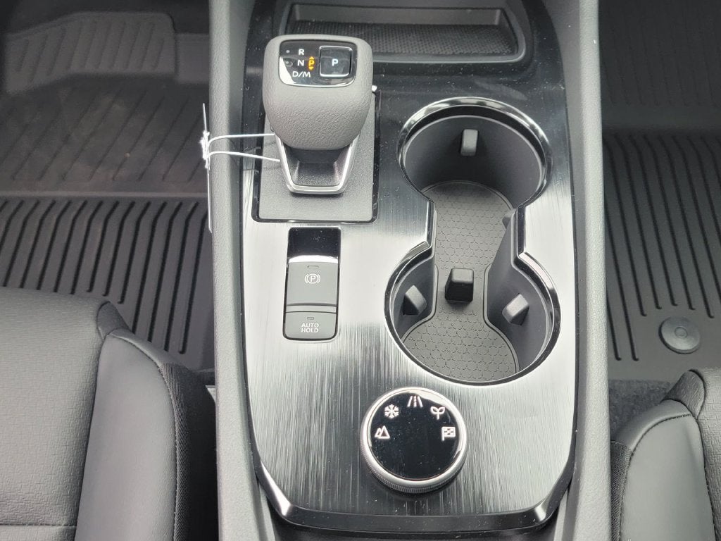 2027 Nissan Rogue SV