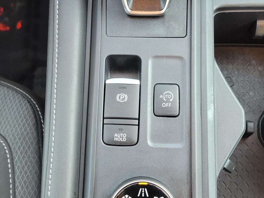 2025 Nissan Pathfinder S