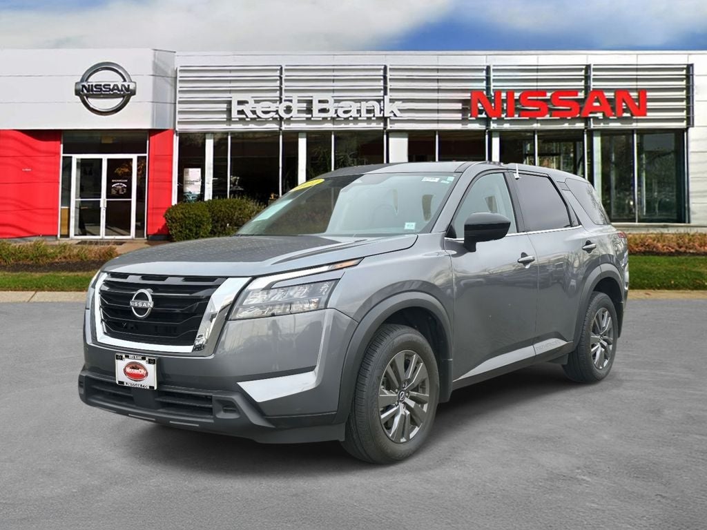 2024 Nissan Pathfinder S
