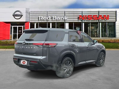 2024 Nissan Pathfinder S