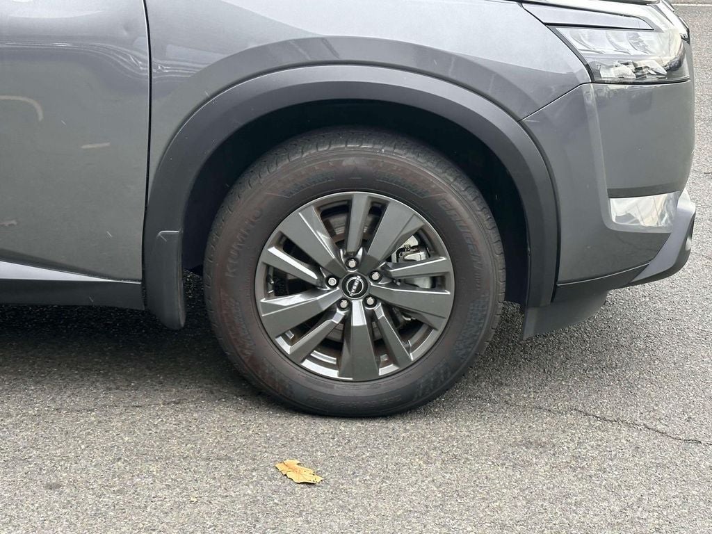2024 Nissan Pathfinder S