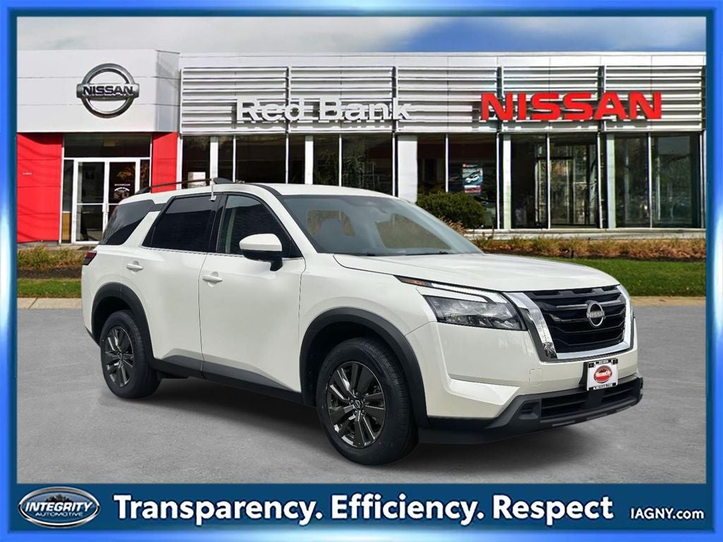2024 Nissan Pathfinder SV