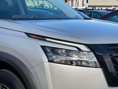 2023 Nissan Pathfinder SL