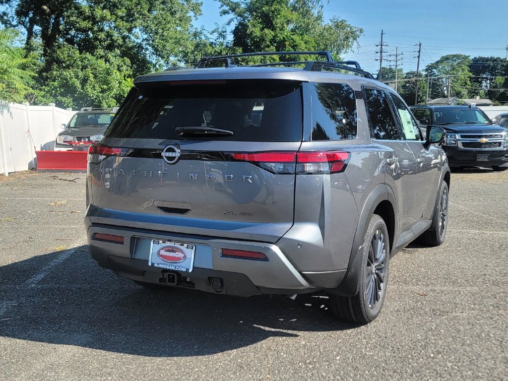 2026 Nissan Pathfinder SL