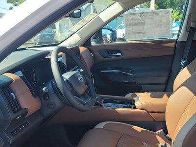 2026 Nissan Pathfinder Platinum