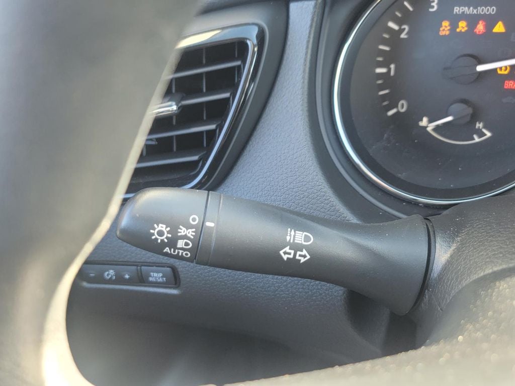 2022 Nissan Rogue Sport S