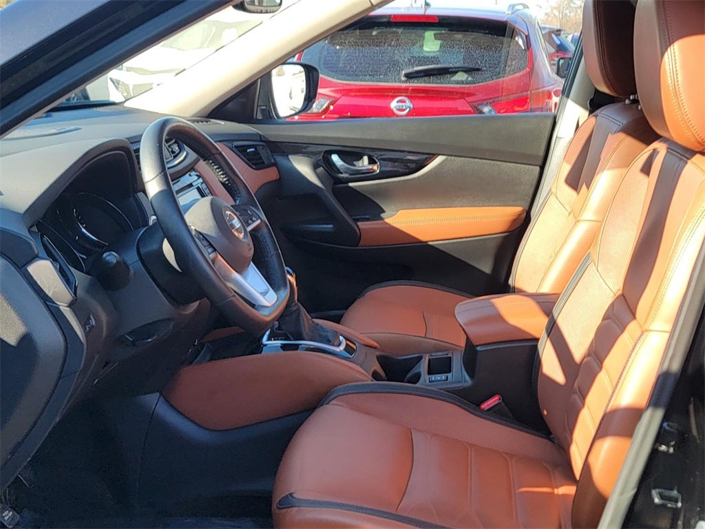 2017 Nissan Rogue SL