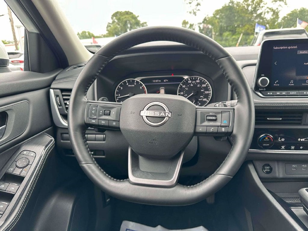 2025 Nissan Rogue SV