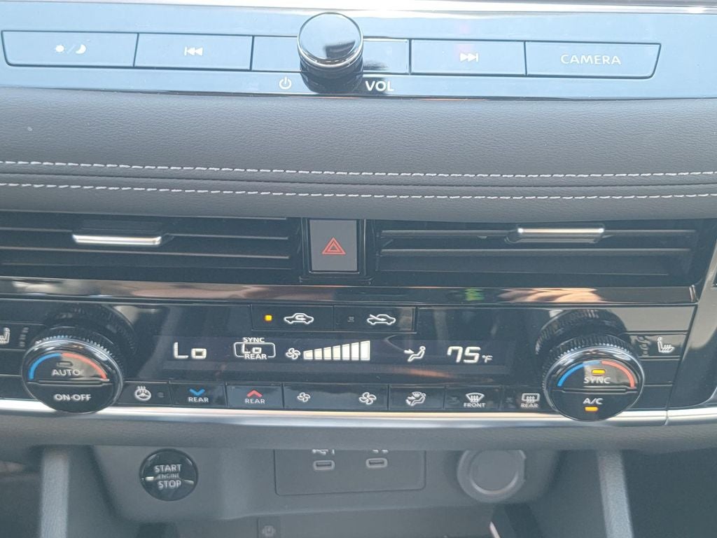 2025 Nissan Rogue SL