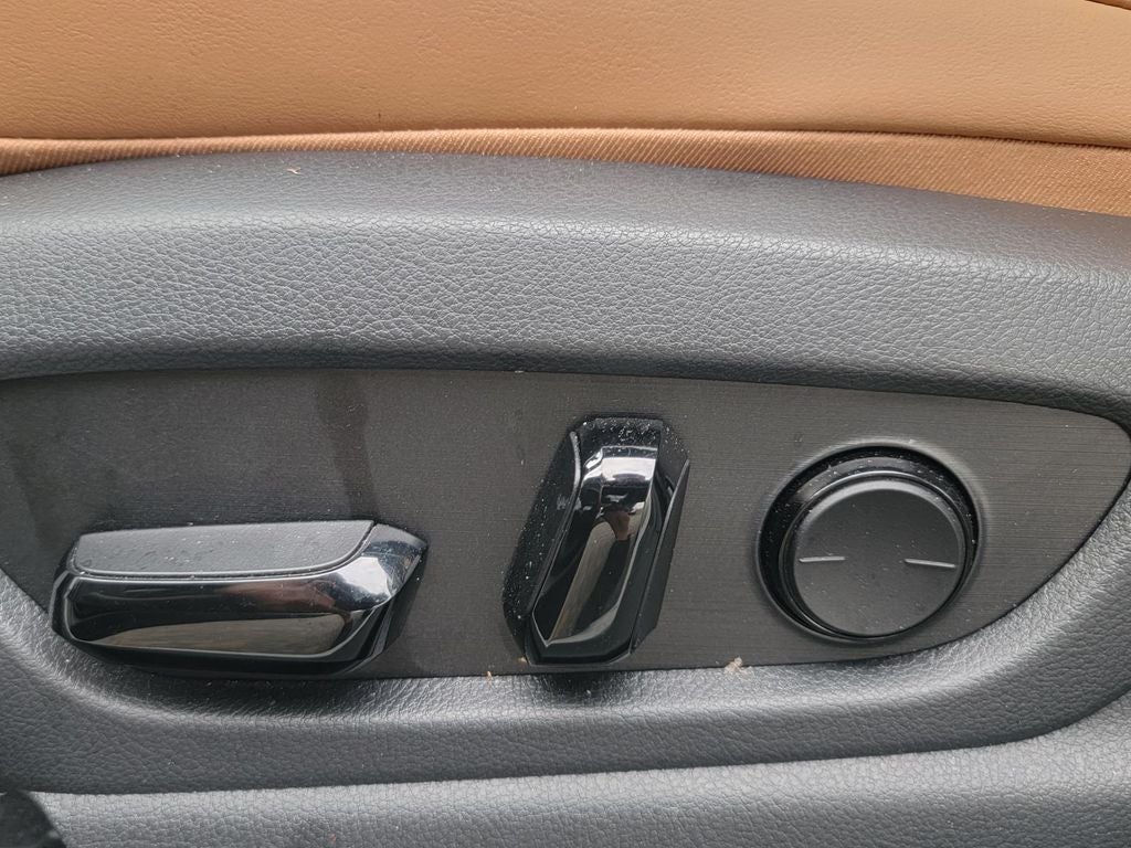 2024 Lexus UX 250h Premium