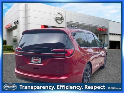 2025 Chrysler Pacifica Limited