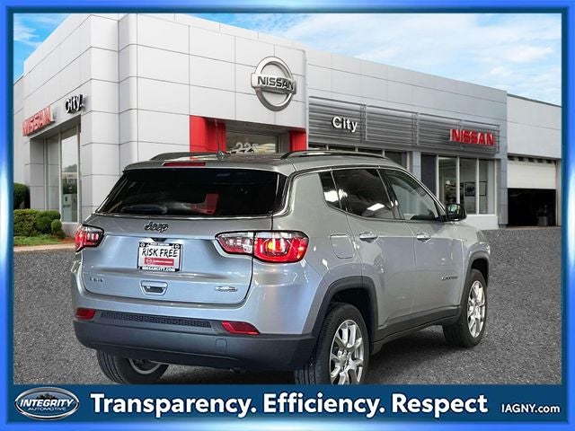 2022 Jeep Compass Latitude Lux