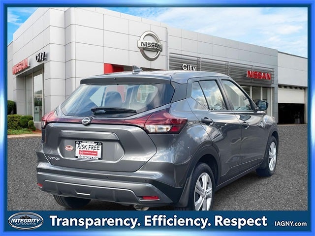 2025 Nissan Kicks Play S