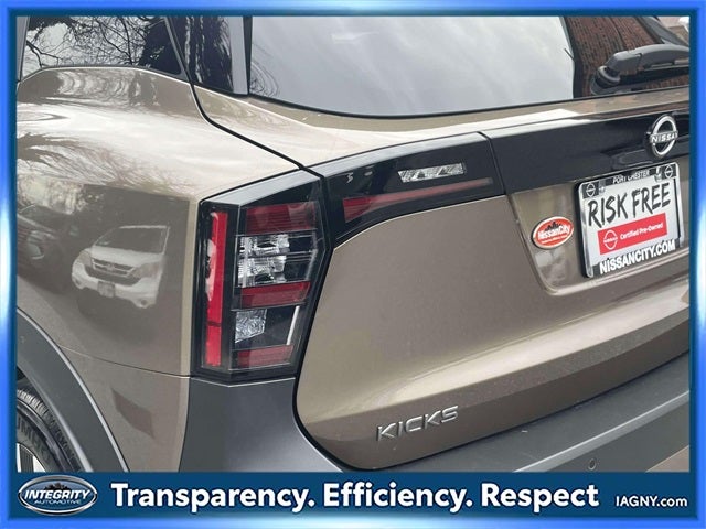 2025 Nissan Kicks SV