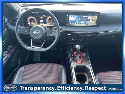 2025 Nissan Kicks SR