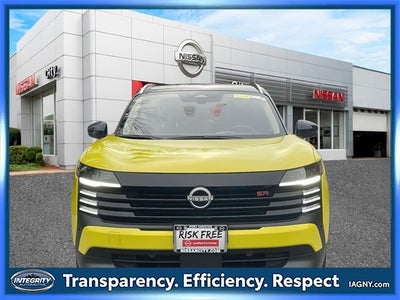 2025 Nissan Kicks SR