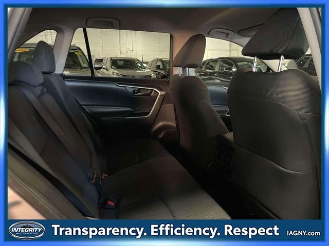 2021 Toyota RAV4 Hybrid LE