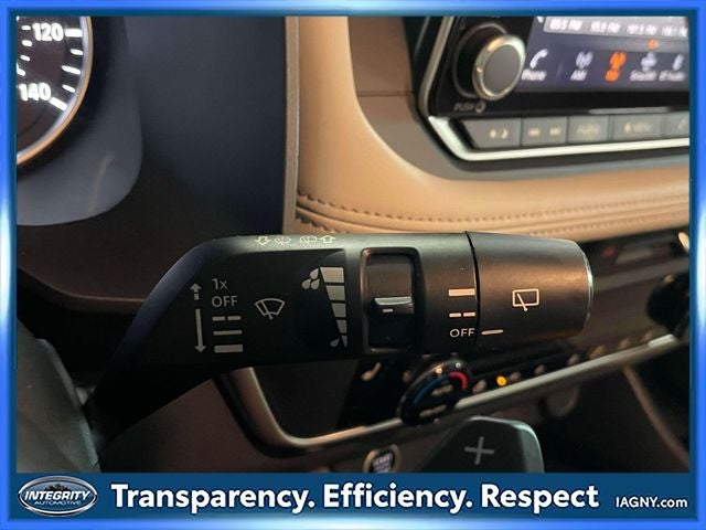 2023 Nissan Rogue SV Premium Package