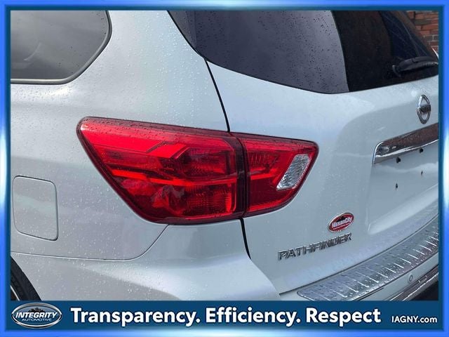 2018 Nissan Pathfinder Platinum