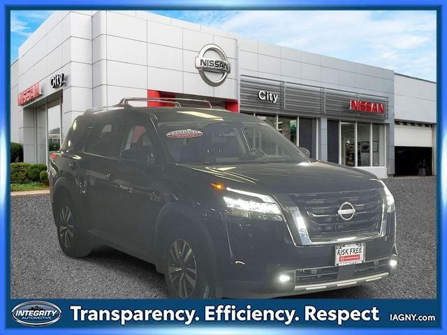 2024 Nissan Pathfinder SL