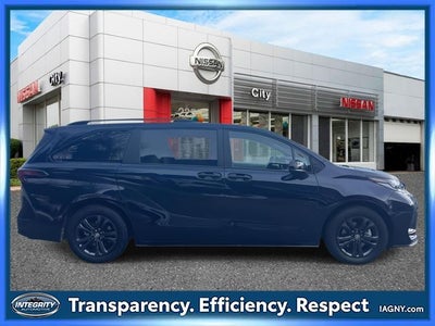 2025 Toyota Sienna XSE 7 Passenger
