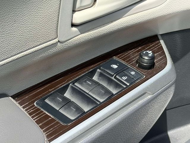 2022 Toyota Sienna LE 8 Passenger