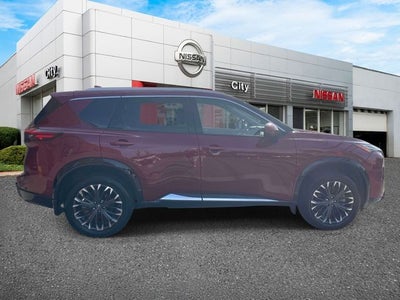 2025 Nissan Rogue Platinum
