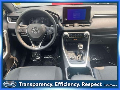 2023 Toyota RAV4 Hybrid SE