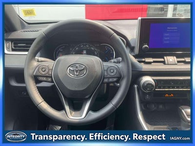 2023 Toyota RAV4 Hybrid SE