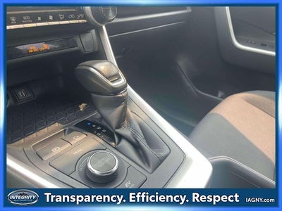 2023 Toyota RAV4 Hybrid SE