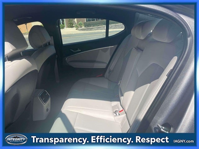 2024 Genesis G70 2.5T