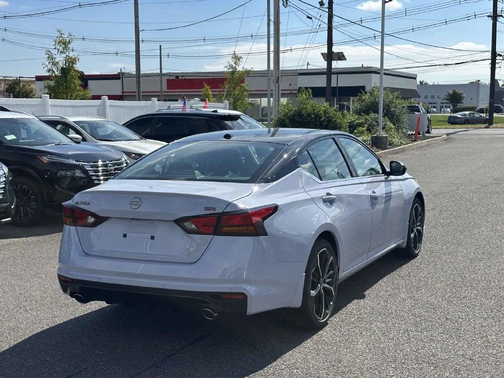 2026 Nissan Altima SR